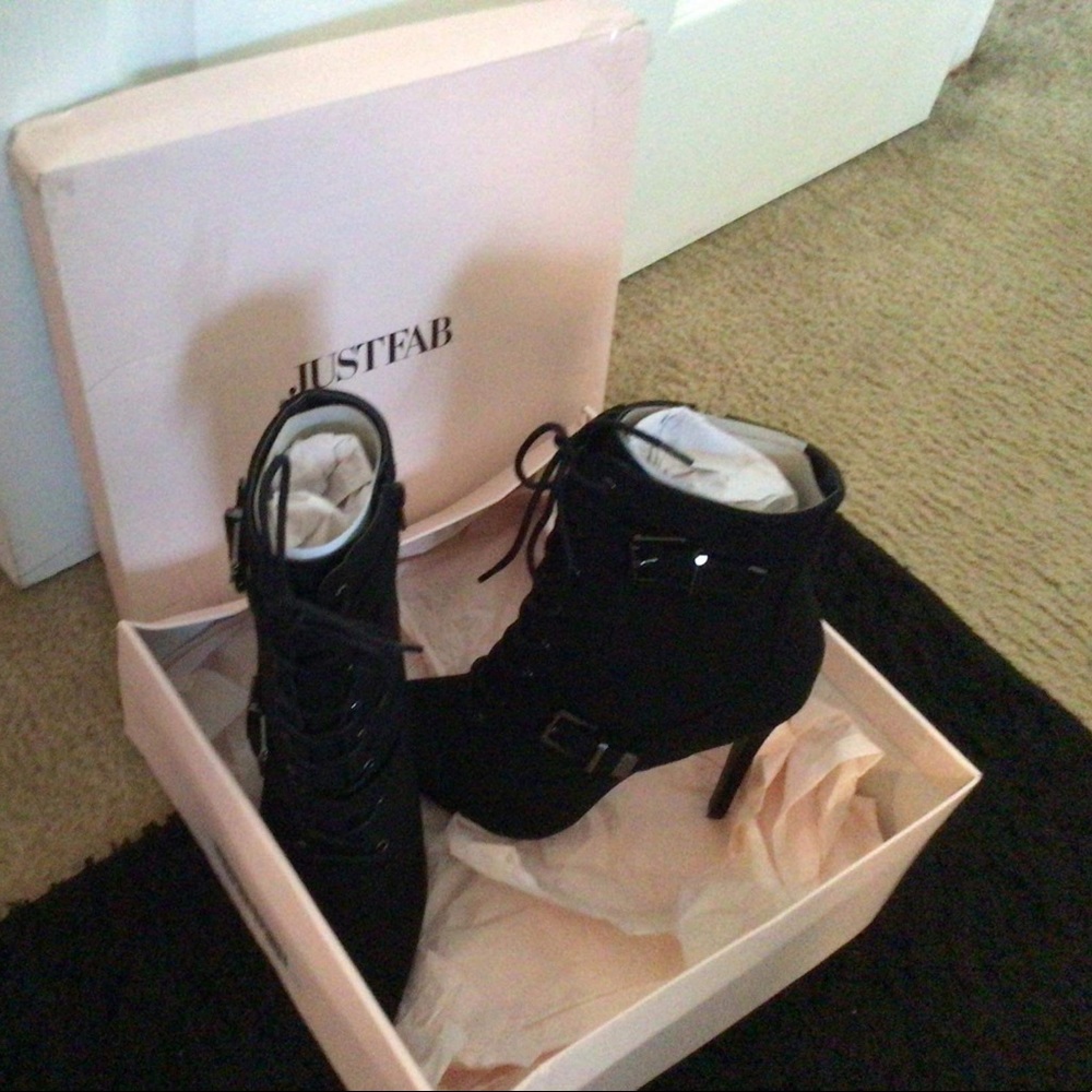 Just Fab used black suede boots size 9